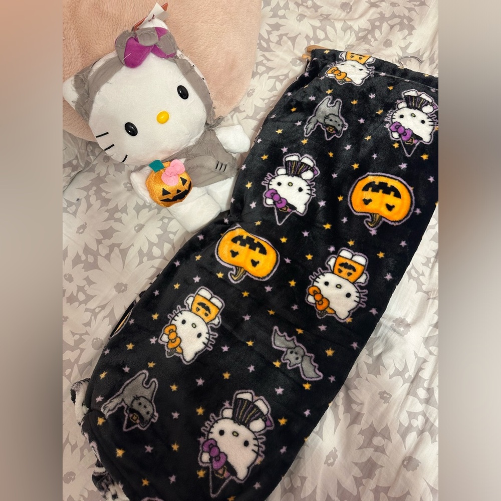 Hello kitty Halloween blanket and side stepper bundle